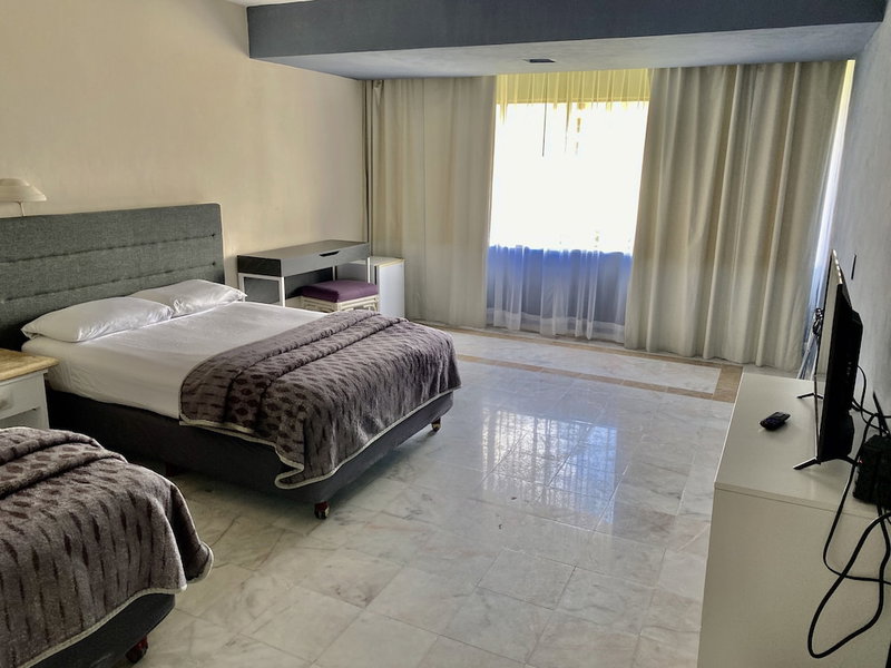 Condo in Ocean Front Resort, Cancun, Mexico