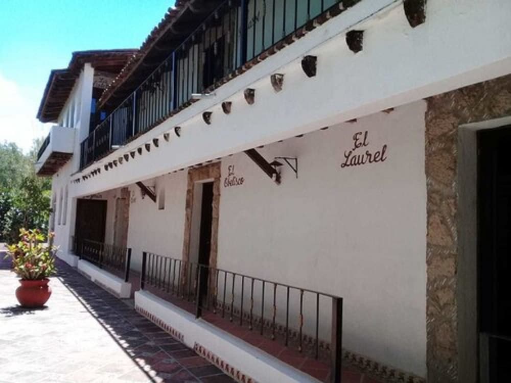 Hôtel · Hotel Hacienda La Puerta de Enmedio, Mascota