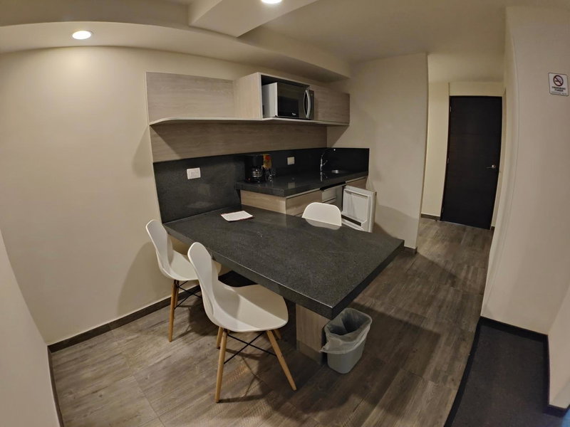Kasa Hotel & Suites, Irapuato, Mexique