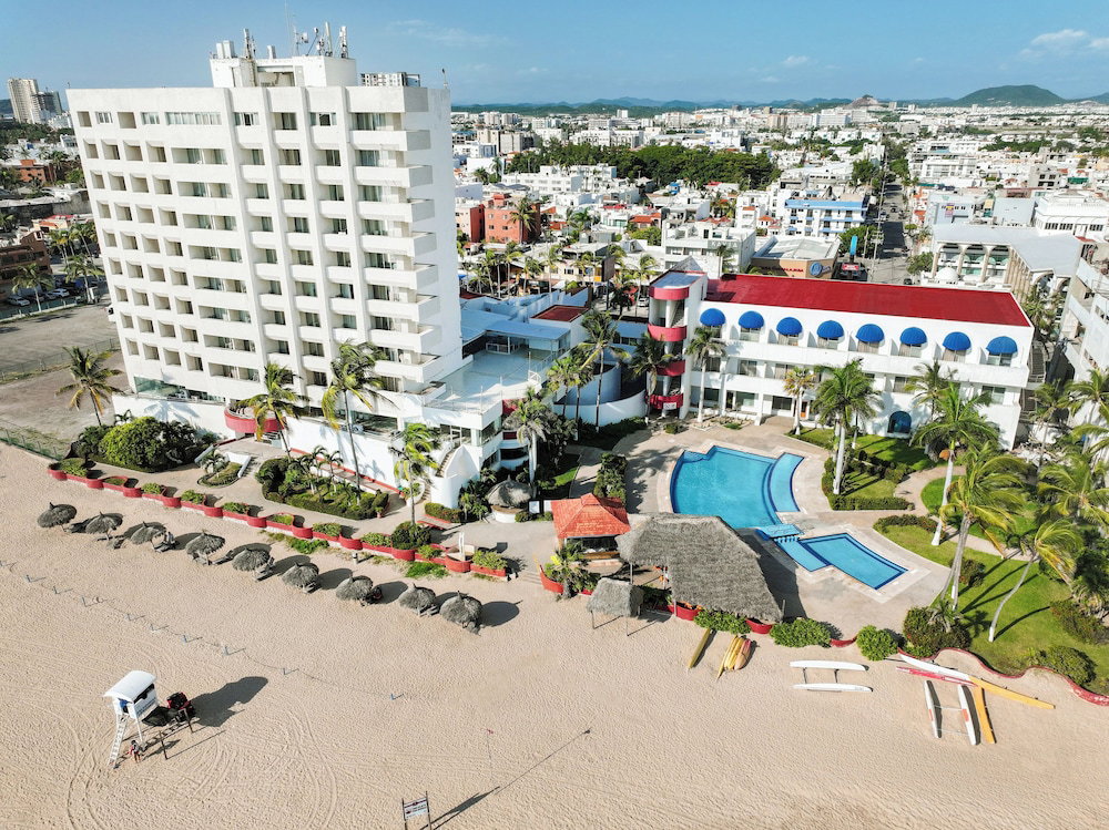 Hotel · Sunset Palace Beach Hotel - All Inclusive, Mazatlán