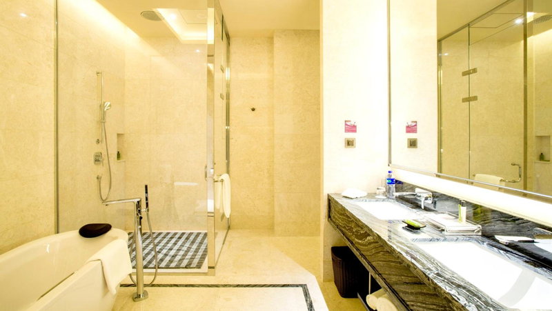 Crowne Plaza Tianjin Jinnan by IHG, Tianjin, Chine