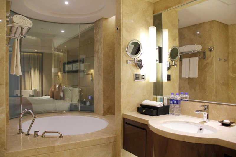 Swissôtel Guangzhou, Guangzhou, China