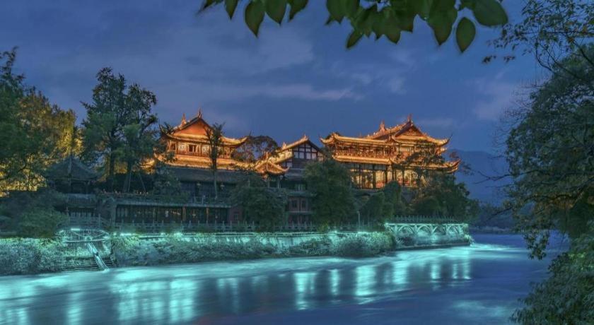 Holiday Inn Express Dujiangyan Ancient City, Guankou, China