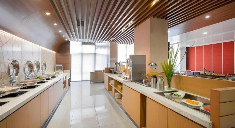 Holiday Inn Express Dujiangyan Ancient City, Guankou, China