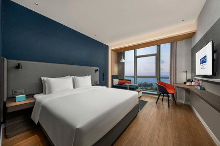 Holiday Inn Express Beihai Silver Beach by IHG, Beihai, China