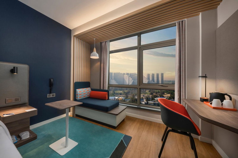 Holiday Inn Express Beihai Silver Beach by IHG, Beihai, China