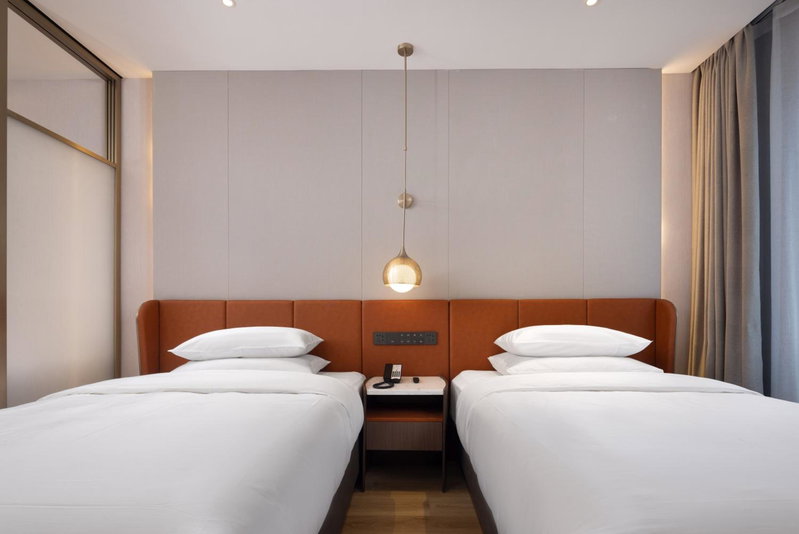 Home2 Suite by Hilton Hangzhou East Railway Station, Hangzhou, China