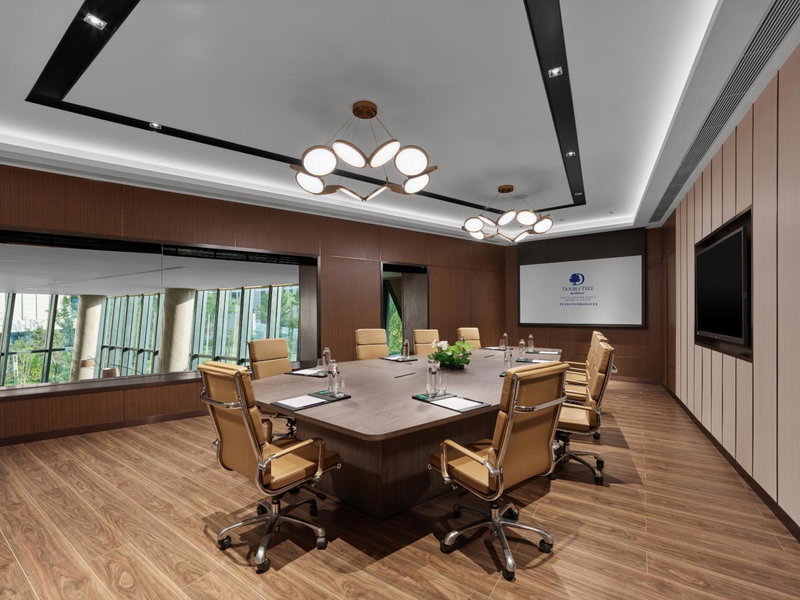 Doubletree By Hilton Yantai Golden Coast Hotel & Suites, Yantai, China
