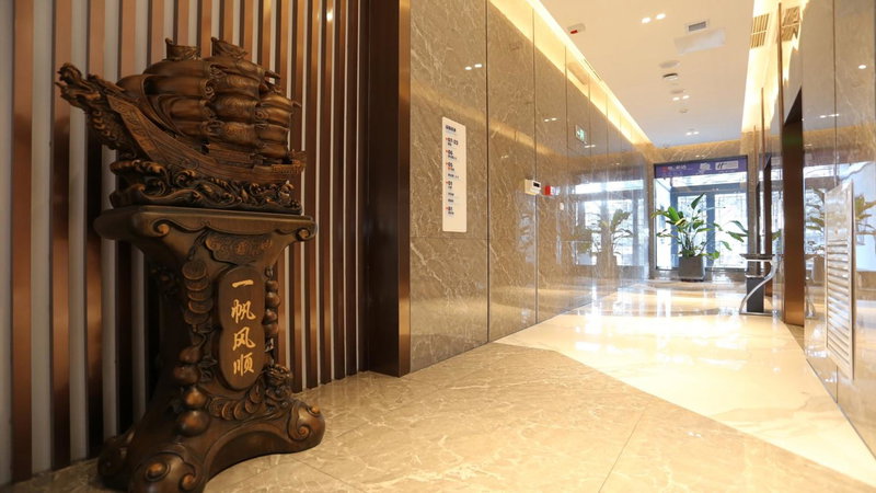 Holiday Inn Express Linyi Riverside by IHG, Linyi, China