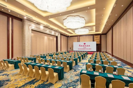 Ramada Heze, Heze, China