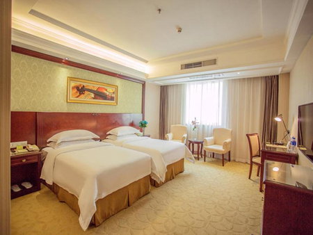 Vienna Hotel Shenzhen BaoAn Qianjin Road, Bao'an, China
