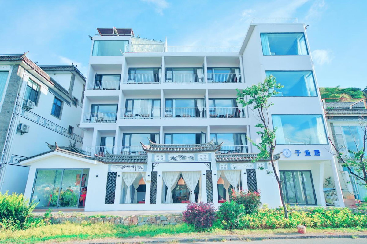 大理子鱼居洱海理想邦店 Dali Fish Inn Seaview Hotel, China