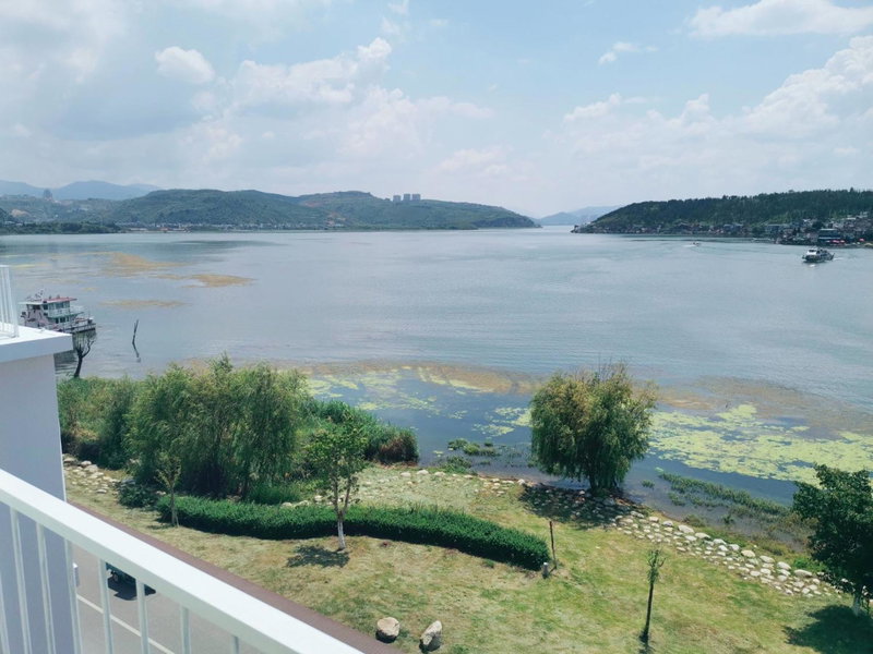 大理子鱼居洱海理想邦店 Dali Fish Inn Seaview Hotel, Haidong Zhen, China