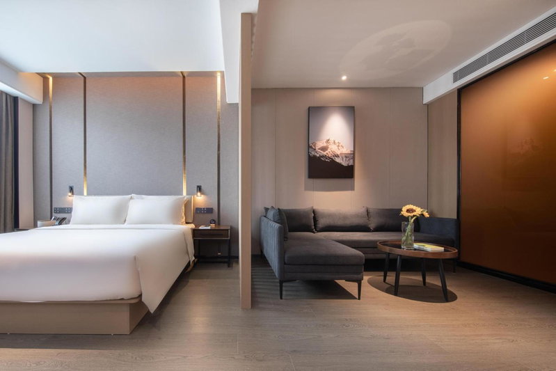 Atour Hotel Shenzhen Qianhai Baoan Center, Bao'an, China