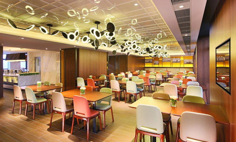 Hampton by Hilton Zhuhai Cheng Feng Plaza, Zhuhai, Китай