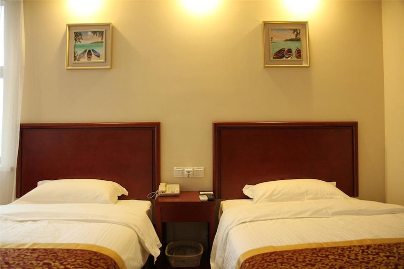 GreenTree Inn TianJin JinNan ShuangLin Metro Station Express Hotel, Tianjin, Chine