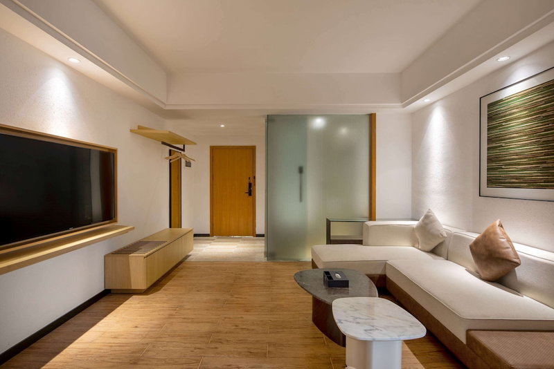 Microtel By Wyndham Xishuangbanna City Center, Xishuangbanna Dai, China