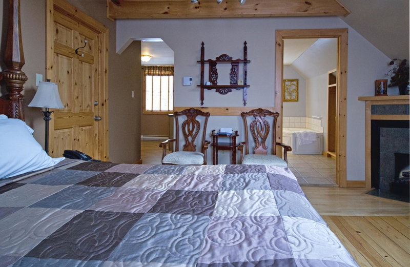 Mackenzie Motel & Cottages, Shelburne, Canada