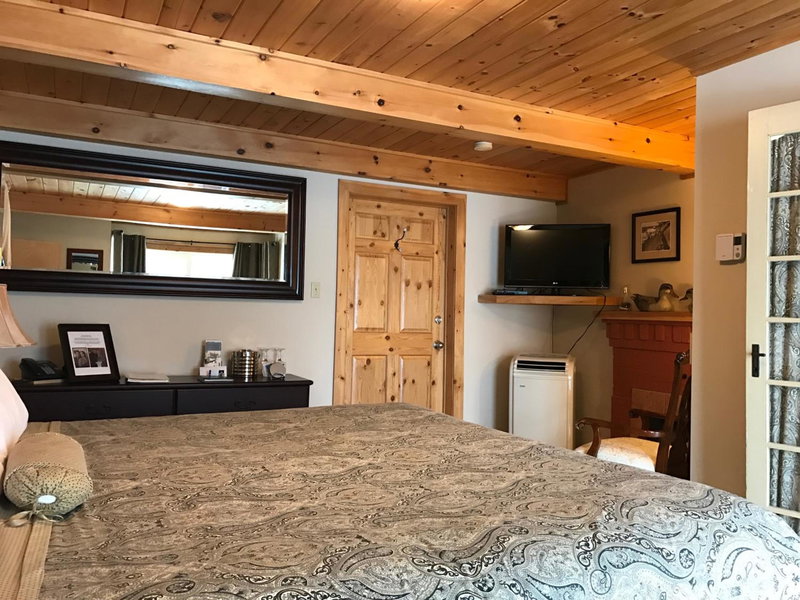 Mackenzie Motel & Cottages, Shelburne, Canada