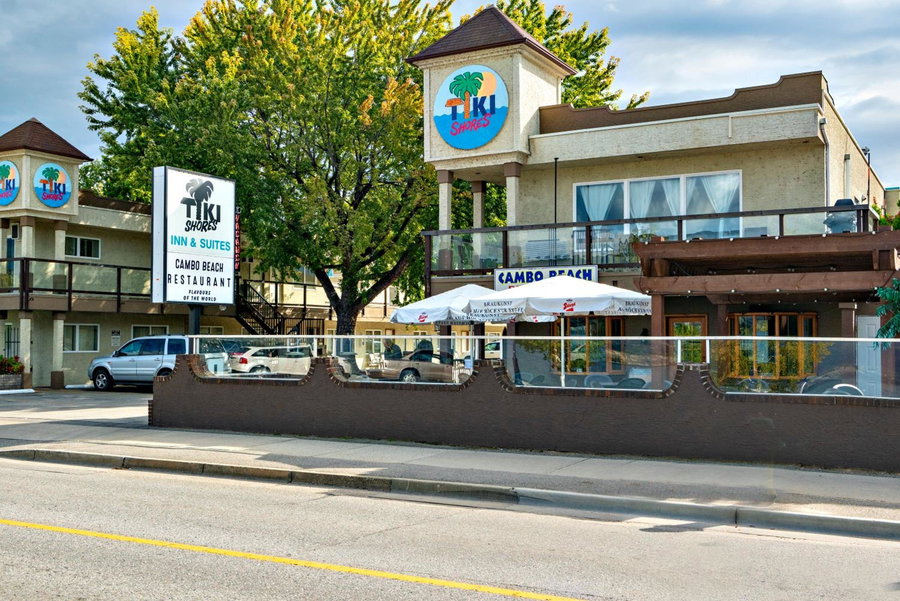 Tiki Shores Inn & Suites, Penticton, Canada