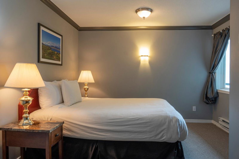 Tiki Shores Inn & Suites, Penticton, Canada