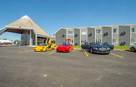 Grand Marshal Inn, Hythe, Canada
