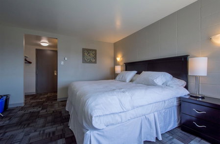 Grand Marshal Inn, Hythe, Canada
