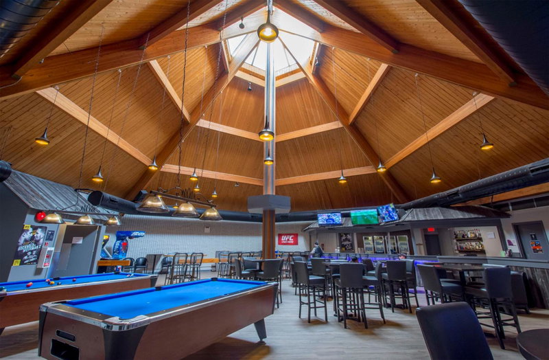 Grand Marshal Inn, Hythe, Canada