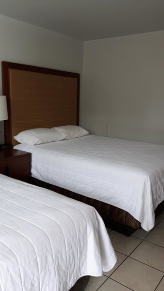 Edgewater Inn, Red Deer, Canada
