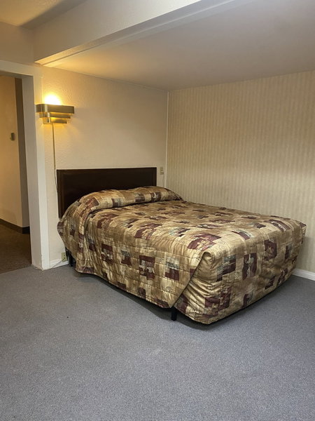 Chinook Motel, Lethbridge, Canada