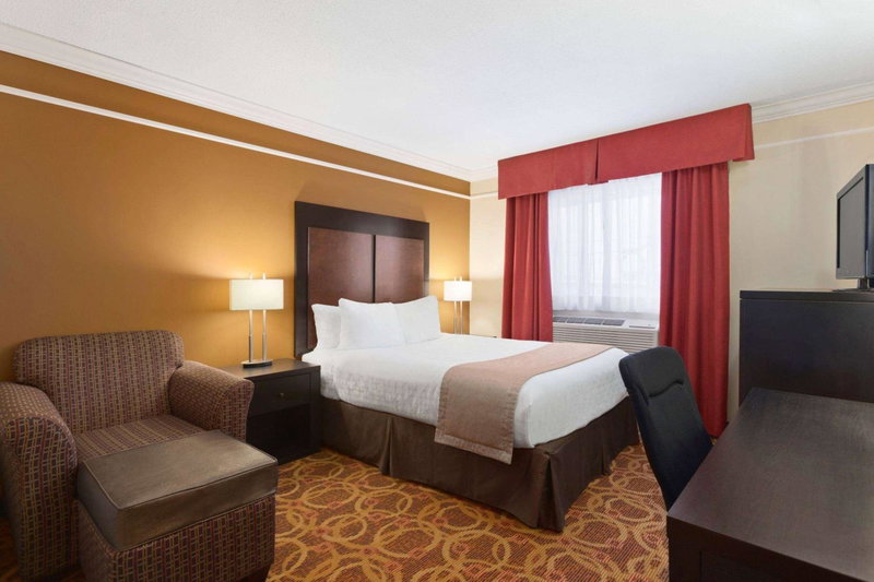 Travelodge by Wyndham Meadow Lake, Meadow Lake, Canada