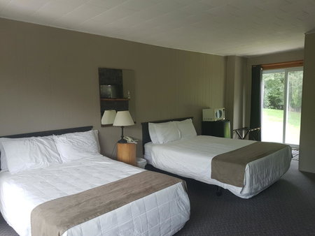 The Spirit Rock Outpost & Lodge, Wiarton, Canada
