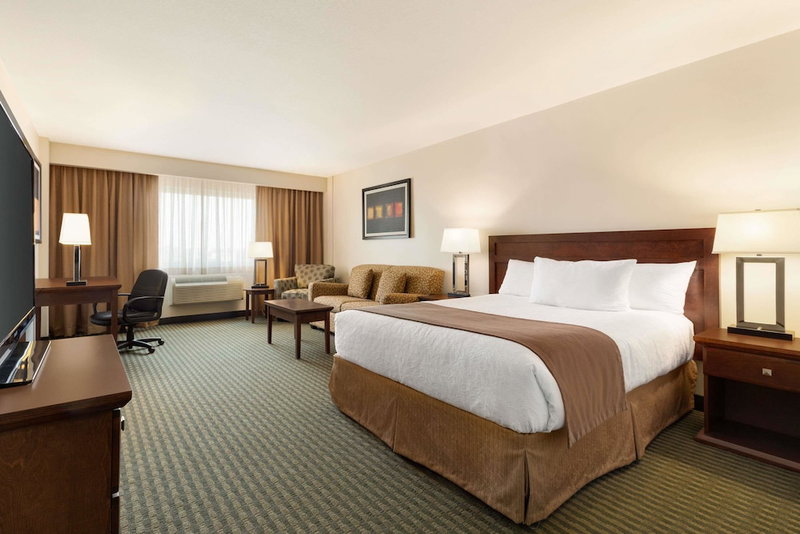 Travelodge by Wyndham Weyburn, Weyburn, Canadá
