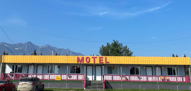 Glacier View Inn, Haines Junction, Canada