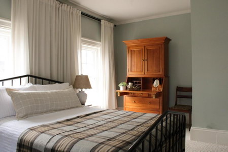 The Cooper's Inn, Shelburne, Canada