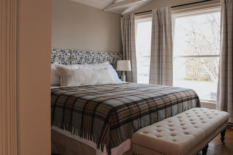 The Cooper's Inn, Shelburne, Canada