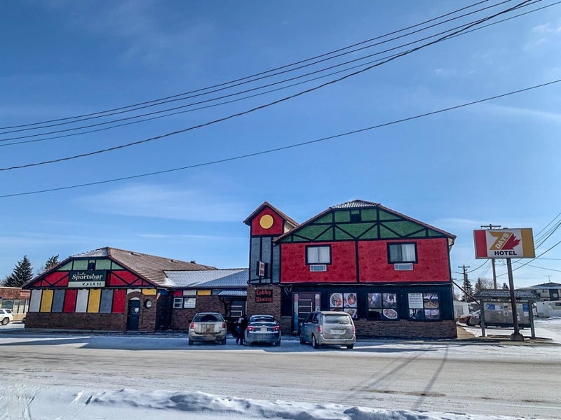 7 Day's Hotel, Lamont, Canada