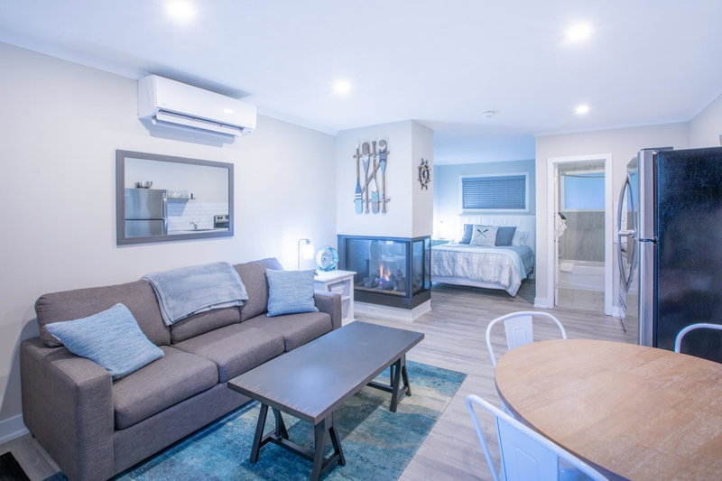 Boutique Suite #2, Blue Mountains, Canada