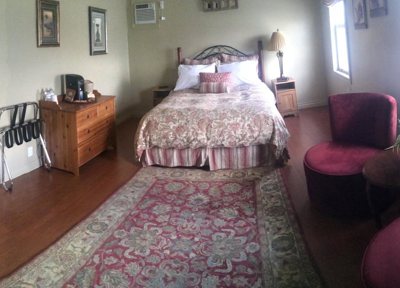 Dominion Hotel, Minden, Canada