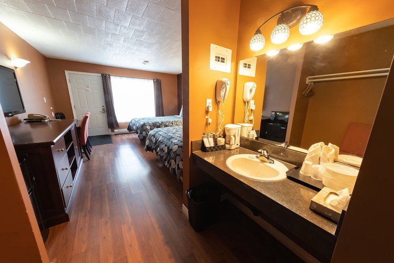 Villager Lodge, Niagara Falls, Canada