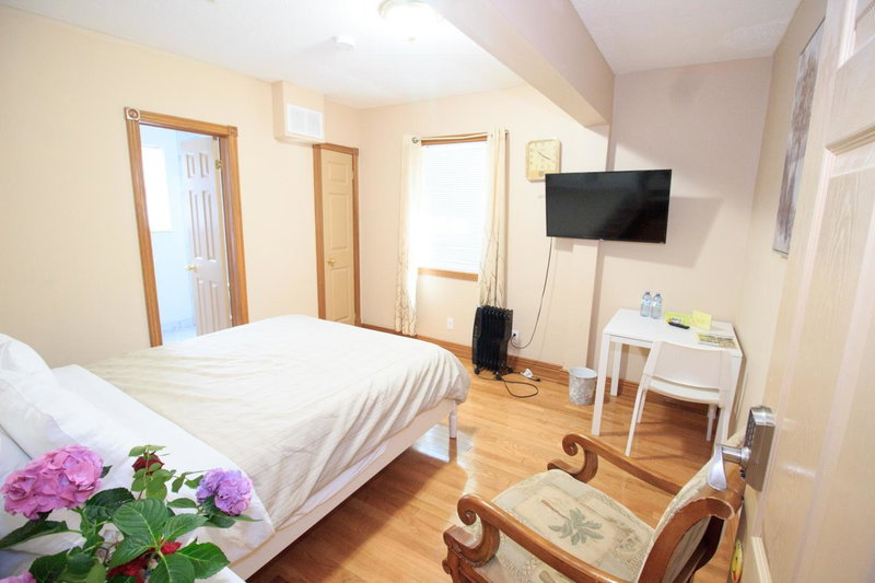 Anna's Bed & Breakfast, Niagara Falls, Canada