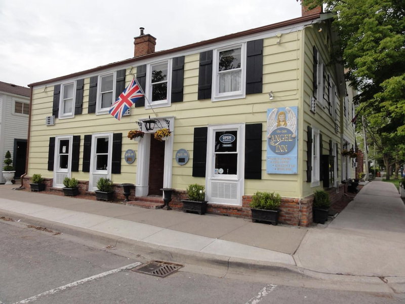 The Olde Angel Inn, Niagara-on-the-Lake, Canada
