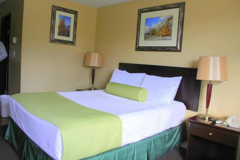 Acorn Motel, Grande Cache, Canada