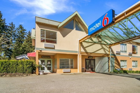 Motel 6 Surrey, BC, Surrey, Canada