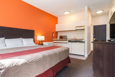 Motel 6 Surrey, BC, Surrey, Canada