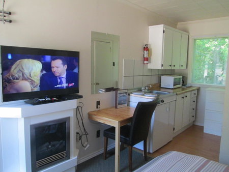 Edgewater Motel and Campground, Temiskaming Shores, Canada