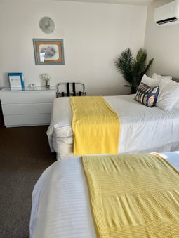 Paradise Inn On the Beach, Port Elgin, Canada