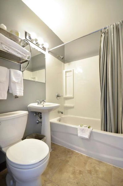 St. Norbert Hotel, Saint Vital, Canada