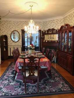 Blue Gables Bed and Breakfast, Niagara Falls, Canada