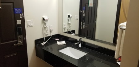 Joys Inn, Innisfail, Канада